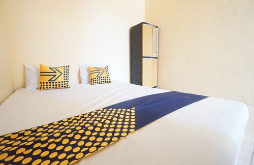 Sidoarjo Hotel | OYO Life 93300 Homestay Puri Anggrek Syariah - Wage