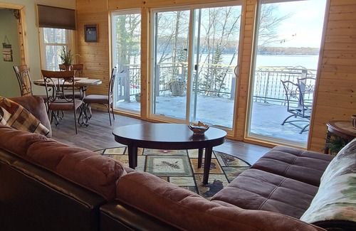 Birchwood House | Ozzie's Lakehouse - Comfy and cozy, with amazing lake views!