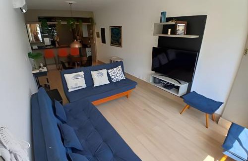 Embare Apartment | Pé na Areia em Santos: Sol, Mar e Netflix