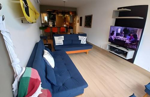 Embare Apartment | Pé na Areia em Santos: Sol, Mar e Netflix