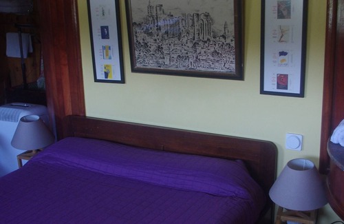 Villeneuve-les-Avignon Bed & Breakfast | Péniche le Hasard