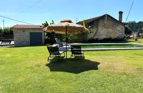 Santa Maria da Feira House | Paços de Douro - Chambre 1 Jardin & Lumière
