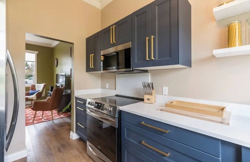 Whitehorse House | Paddy's Pond Placenn