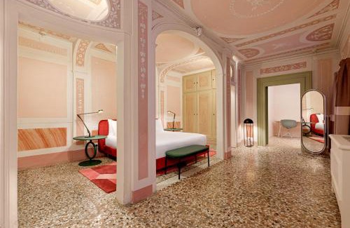 San Marco Apartment | Palazzo Dei Fiori by Room Mate