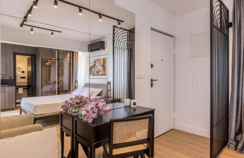 Old Town Apartment | Palazzo Romano Suite 2