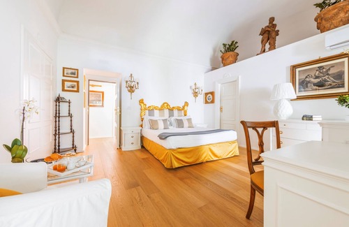 Meta House | Palazzo Sassi