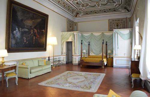 Lucca Historical Center House | Palazzo Tucci Residenza d'Epoca