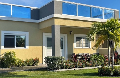 St. Ann's Bay House | Palm BlossomJA Beach