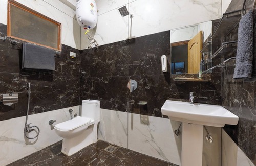 Kasol Hotel | Palm Residency Kasol