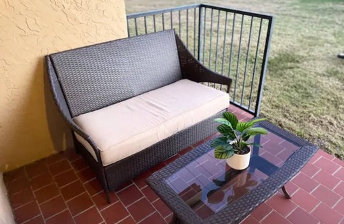 Dunedin Condo | Palms Paradise w/Patio-walk downtown or Ballpark!