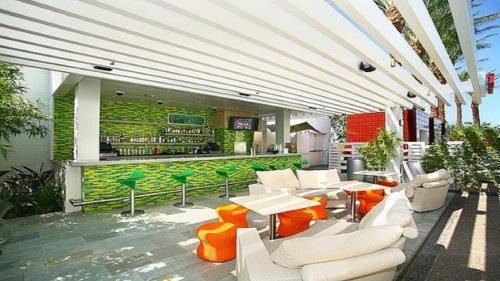 Las Vegas Apartment | Palms Place Beautiful 51st Floor with Mountain Views