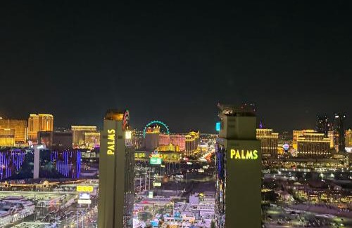Las Vegas Apartment | Palms Place- Strip View- High floor- Free parking