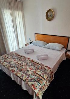 Novigrad House | Pansion 8 ferala