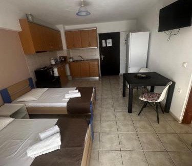 Skiathos Town House | Pansion Angela