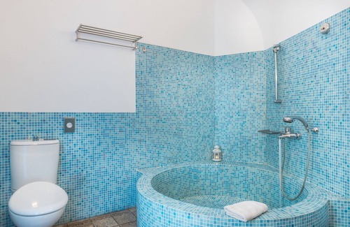 Fira Hotel | Pantelia Suites