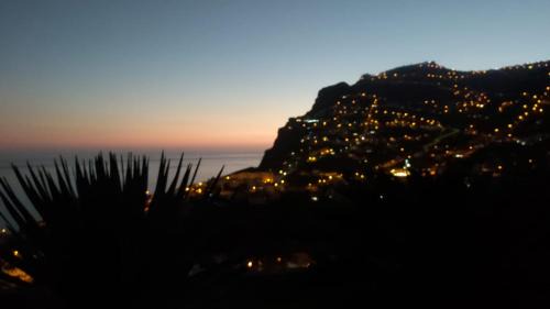 Camara de Lobos House | Paraíso Pico da Torre