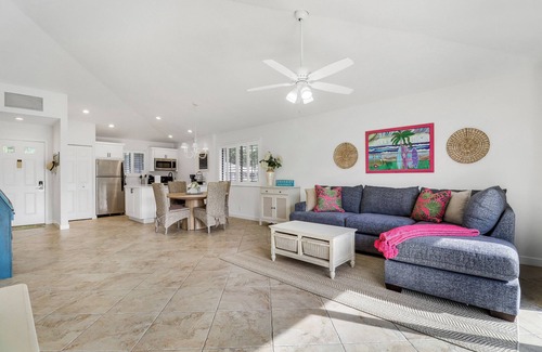Palm Beach Gardens Cottage | Paradise Awaits! PGA Paradise Cottage II