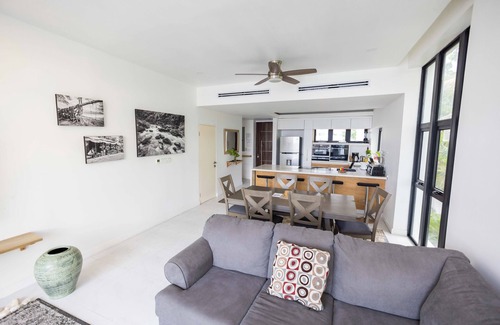 Montego Bay Condo | Paradise Bay Great View Luxury 2BR Condo