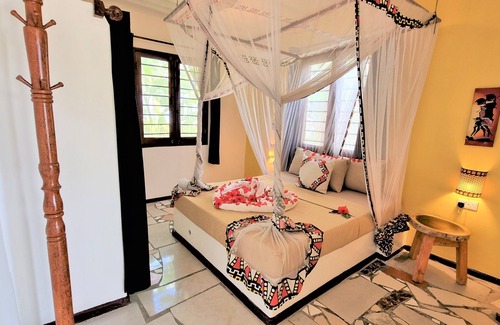 Uroa Hotel | Paradise Beach Resort