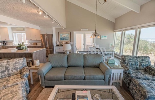 Neskowin House | Paradise Found