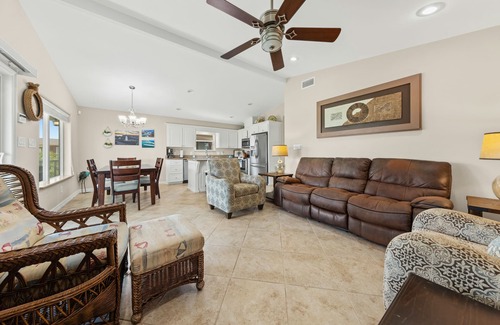 Port Isabel Cottage | Paradise on the Green #579