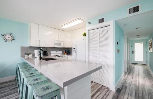 Tavernier House | Paradise Palms Ocean Pointe 1206