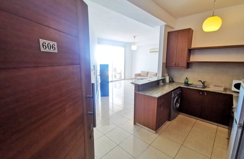Larnaca Apartment | Paradise Palms Seaview Apartment