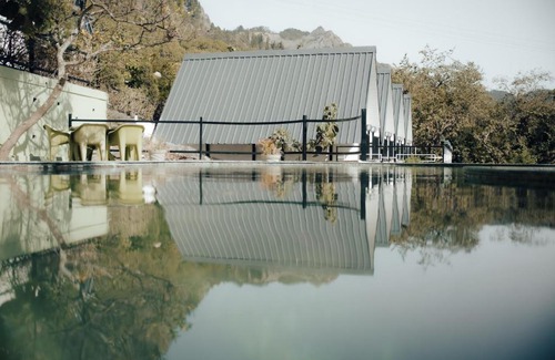 Naina Range Hotel | Paradise Pool Resort