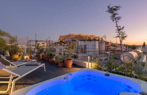 Plaka Apartment | Paradise Suite With Jacuzzi Acropolis View