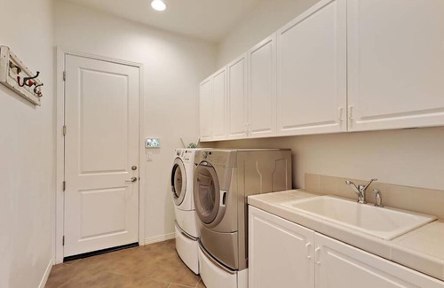 Rancho Santana House | Paramount - Relax & Entertain w/Resort Amenities - Pool/Spa & Full Game Room!