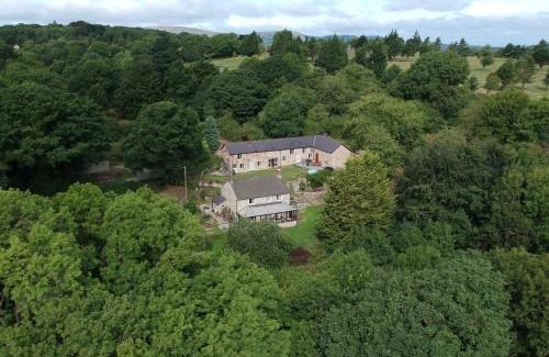 Mold House | Parc Farm Cottage, Flintshire, North Wales