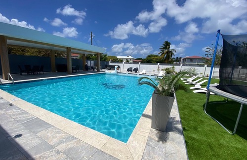 Rodney Bay Villa | PÀRIS Honeymoon Suite