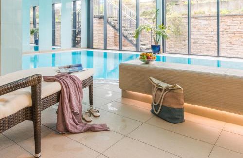 Warnemuende Hotel | Park-Hotel Hübner