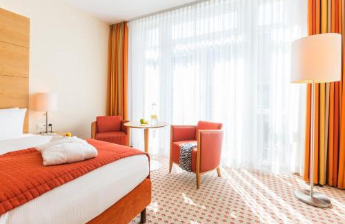 Warnemuende Hotel | Park-Hotel Hübner