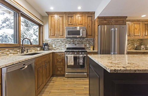 Park Meadows House | Park Meadows Townhome - Park City Skiing - On Bus Route