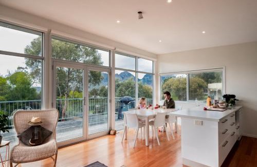 Coles Bay House | Park View