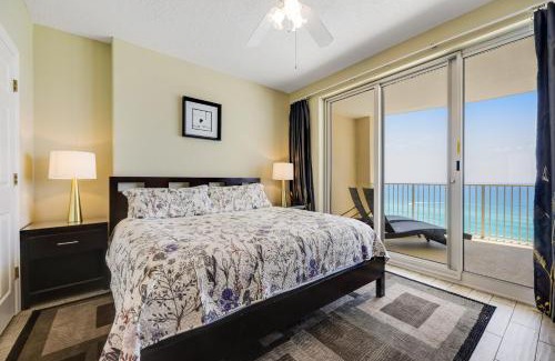 Long Beach House | PARKING INCLUDED-Beachfront 2BD Ocean Villa! Gorgeous Amenities, Private Complex
