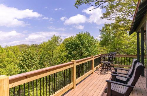 Panorama Estates House | Parkway Hideout