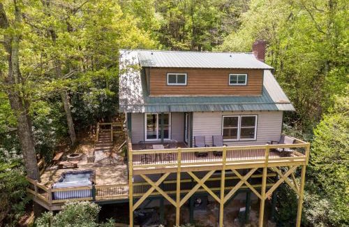 Panorama Estates House | Parkway Hideout