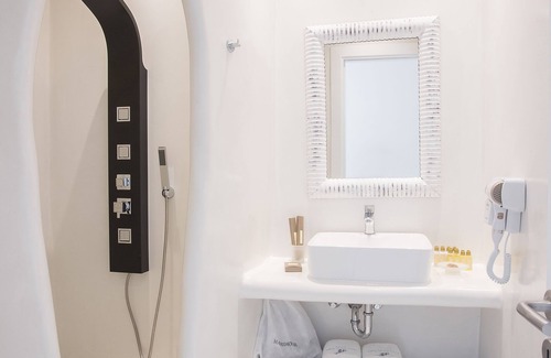 Paros Hotel | Paros Palace Adults Only