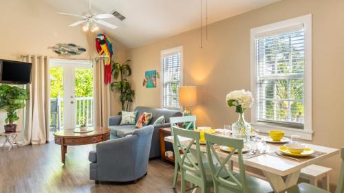 Truman Annex House | Parrot Perch by AvantStay Old Town Key West w Shared Pool Week Long Stays Only