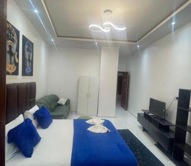 Point E Apartment | Paryssonalo