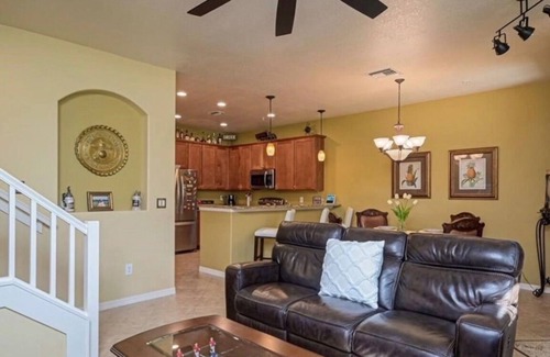 Biggar House | Paseo Grande 3 Bedroom Resort Oasis