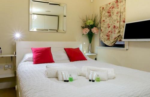 Cathedral Quarter Apartment | Pass the Keys Cathedral Quarter City Centre Walk Everywhere