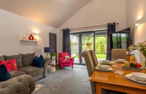 Stafford House | Pass the Keys Modern and Stylish Bungalow