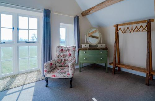 Bourton-on-the-Hill House | Pass the Keys Pheasant Cottage Stunning peaceful home parking