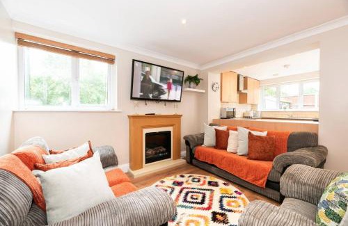 Burnt Oak House | Pass the Keys Spacious 3BR Free Parking House Mins to Central London