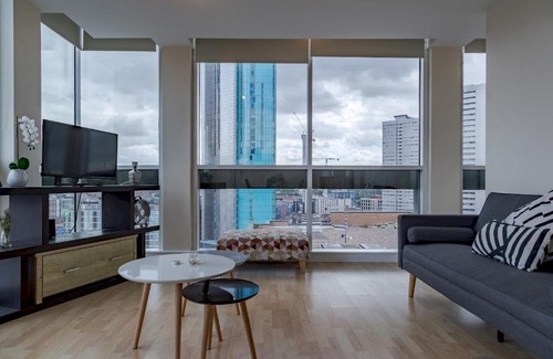 Theatreland Birmingham Apartment | Pass the Keys Top Floor Penthouse 2 Bed Central City View