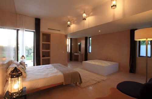 Tassoultante House | Pavillon Terra ababila
