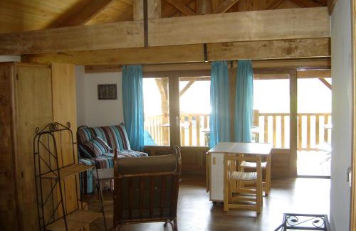 Tour-de-Faure House | Paysannerie des Versanes - Chambres et gîte